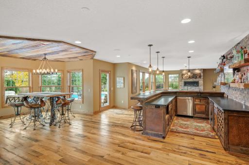 2517 Marsh Point, Victoria, MN 55386