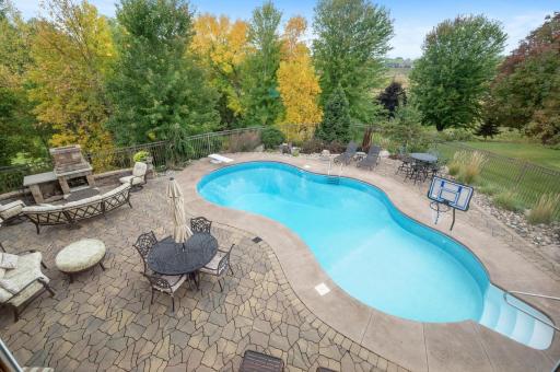 2517 Marsh Point, Victoria, MN 55386
