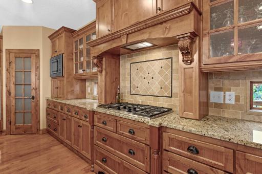 2517 Marsh Point, Victoria, MN 55386