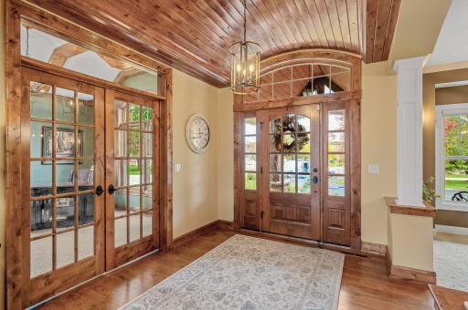 2517 Marsh Point, Victoria, MN 55386
