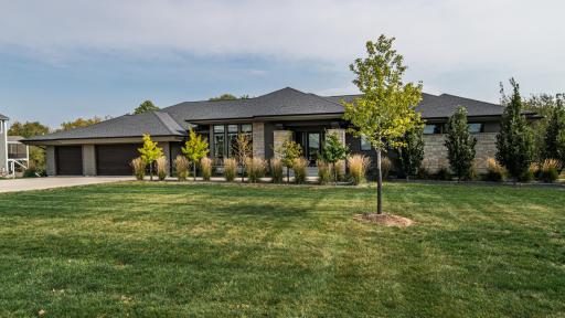 2952 Alderock Lane SW, Rochester, MN 55902