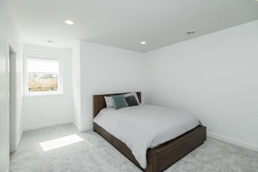 2952 Alderock Lane SW, Rochester, MN 55902
