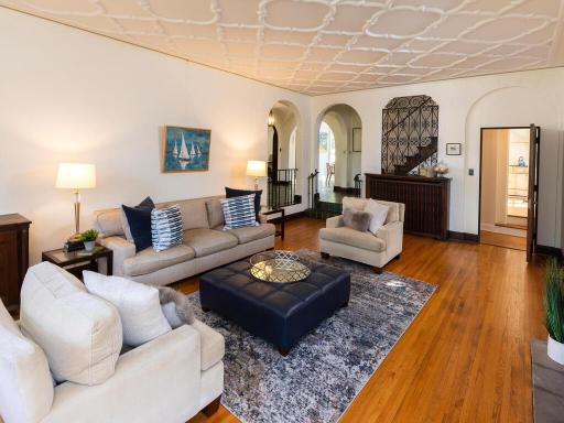 4733 Girard Ave S Minneapolis MN 55419 USA-027-020-026-MLS_Size.jpg
