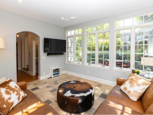 4733 Girard Ave S Minneapolis MN 55419 USA-043-044-042-MLS_Size.jpg
