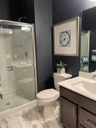 Main level bathroom.