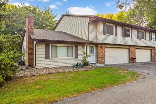 1813 Knox Drive, Burnsville, MN 55337