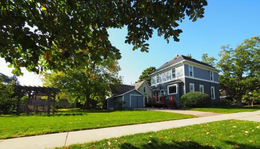 216 6th Street E, Northfield, MN 55057