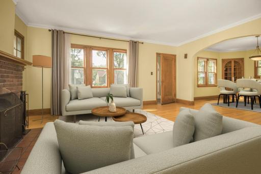 1048 Smith Avenue S, West Saint Paul, MN 55118