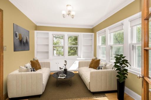 1048 Smith Avenue S, West Saint Paul, MN 55118