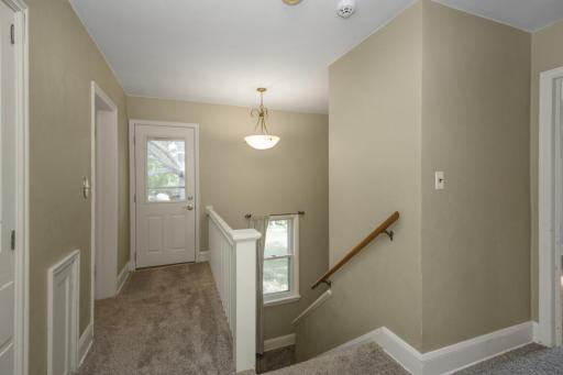 1048 Smith Avenue S, West Saint Paul, MN 55118