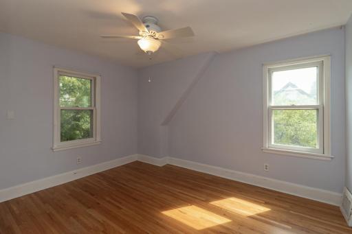 1048 Smith Avenue S, West Saint Paul, MN 55118