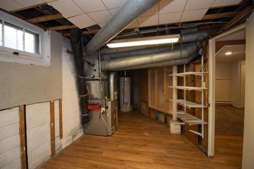 1048 Smith Avenue S, West Saint Paul, MN 55118