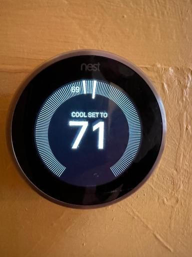 1048 Smith Avenue S, West Saint Paul, MN 55118