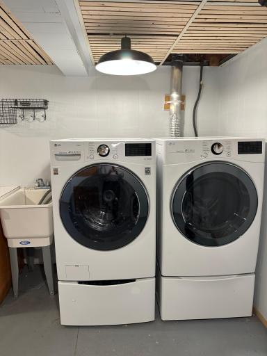 1048 Smith Avenue S, West Saint Paul, MN 55118