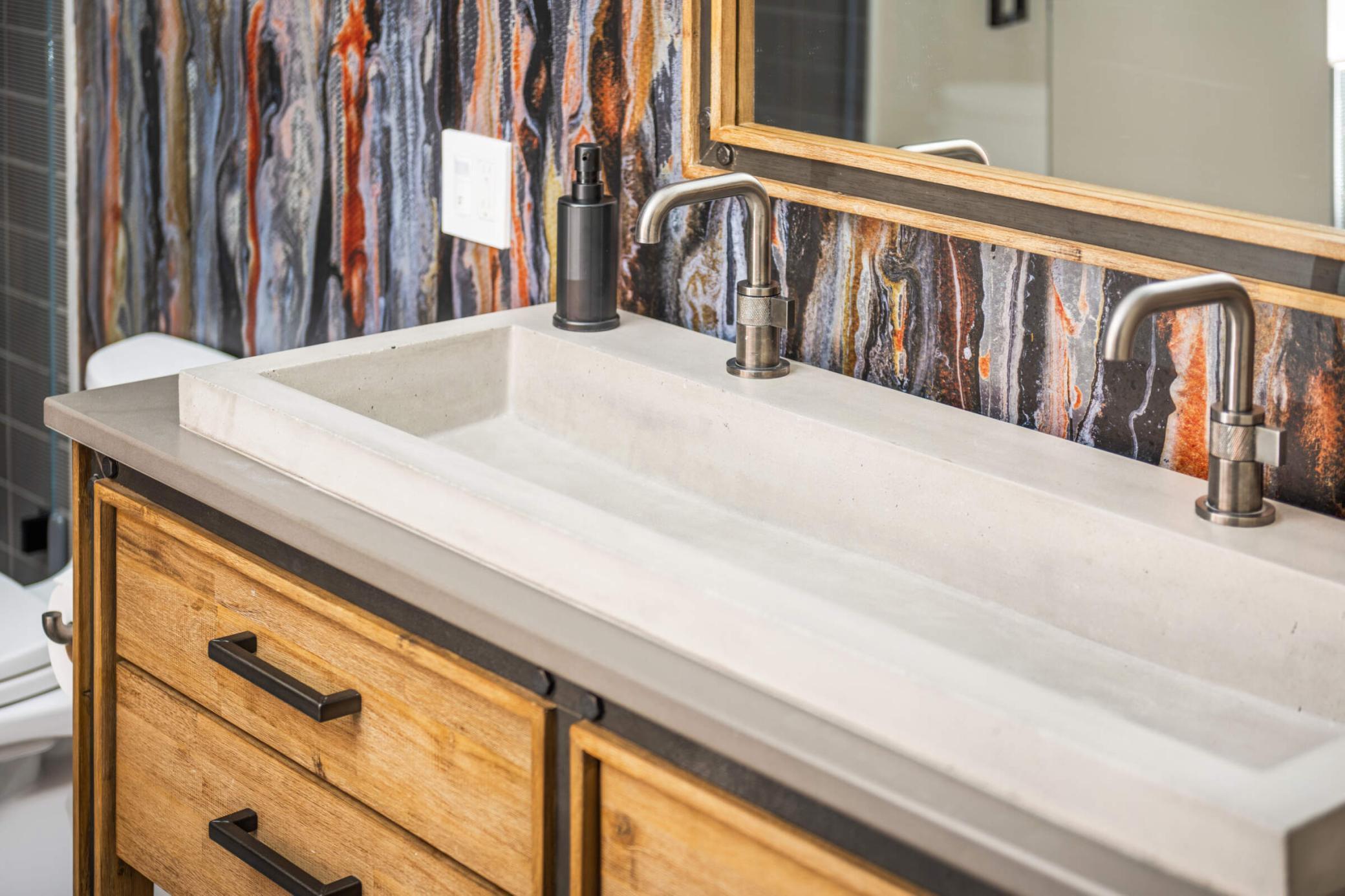 Ground level bathroom vanity