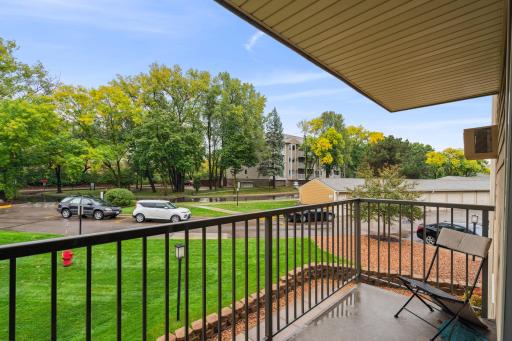 2040 Ridge Drive, 12, Saint Louis Park, MN 55416