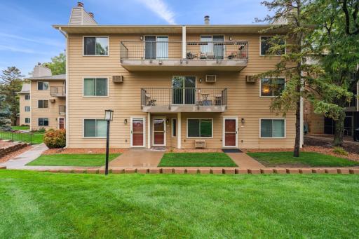 2040 Ridge Drive, 12, Saint Louis Park, MN 55416