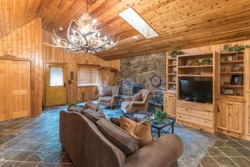 10634 County 77 SW, Nisswa, MN 56468
