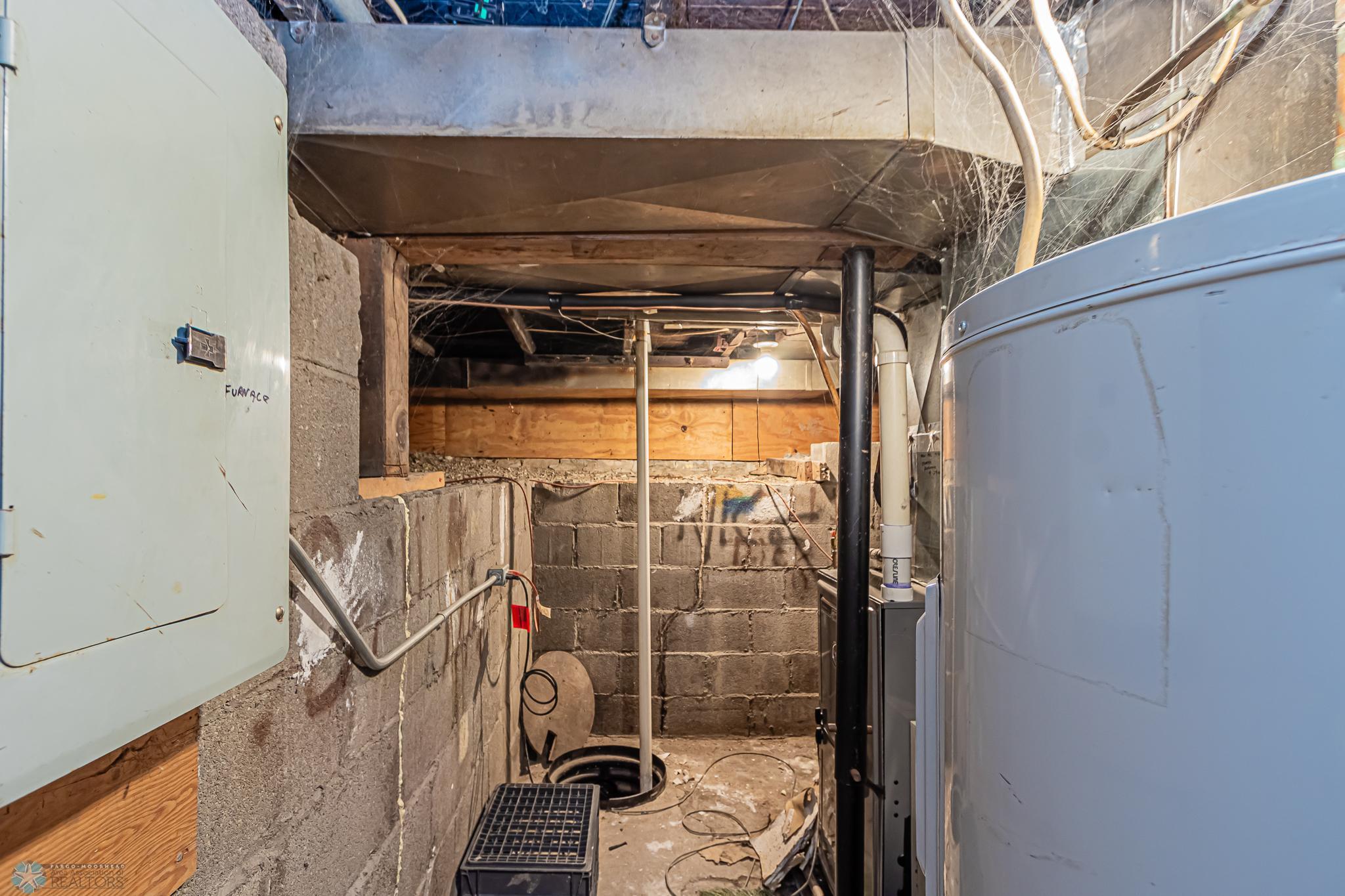802 3rd St S, Moorhead, MN 56560-28.jpg