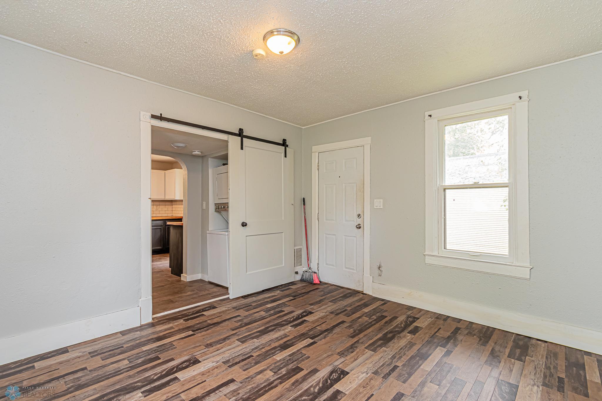 802 3rd St S, Moorhead, MN 56560-18.jpg