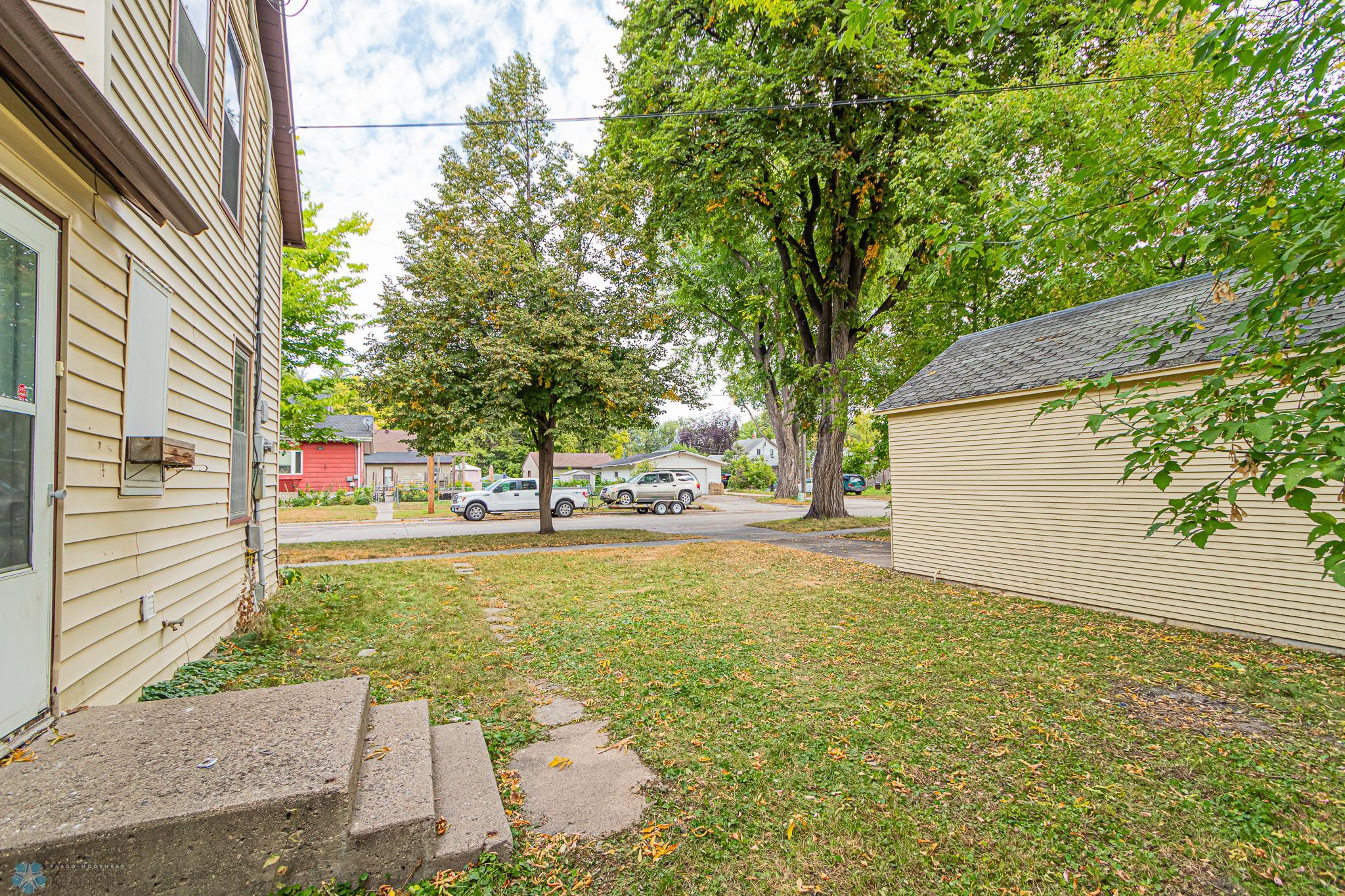 802 3rd St S, Moorhead, MN 56560-30.jpg