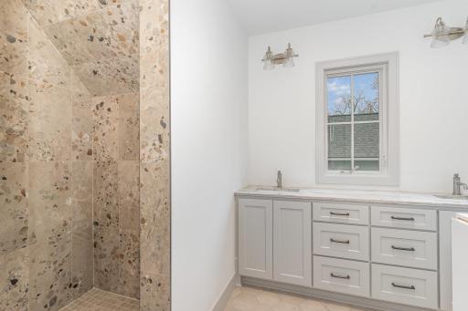 6300 Brookview Avenue, Edina, MN 55424