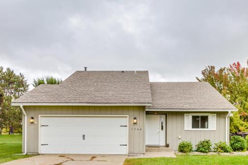 1344 Willow Wood Drive SE, Cambridge, MN 55008