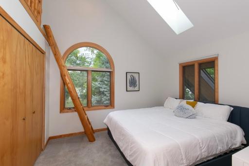 4595 Enchanted Point, Mound, MN 55364