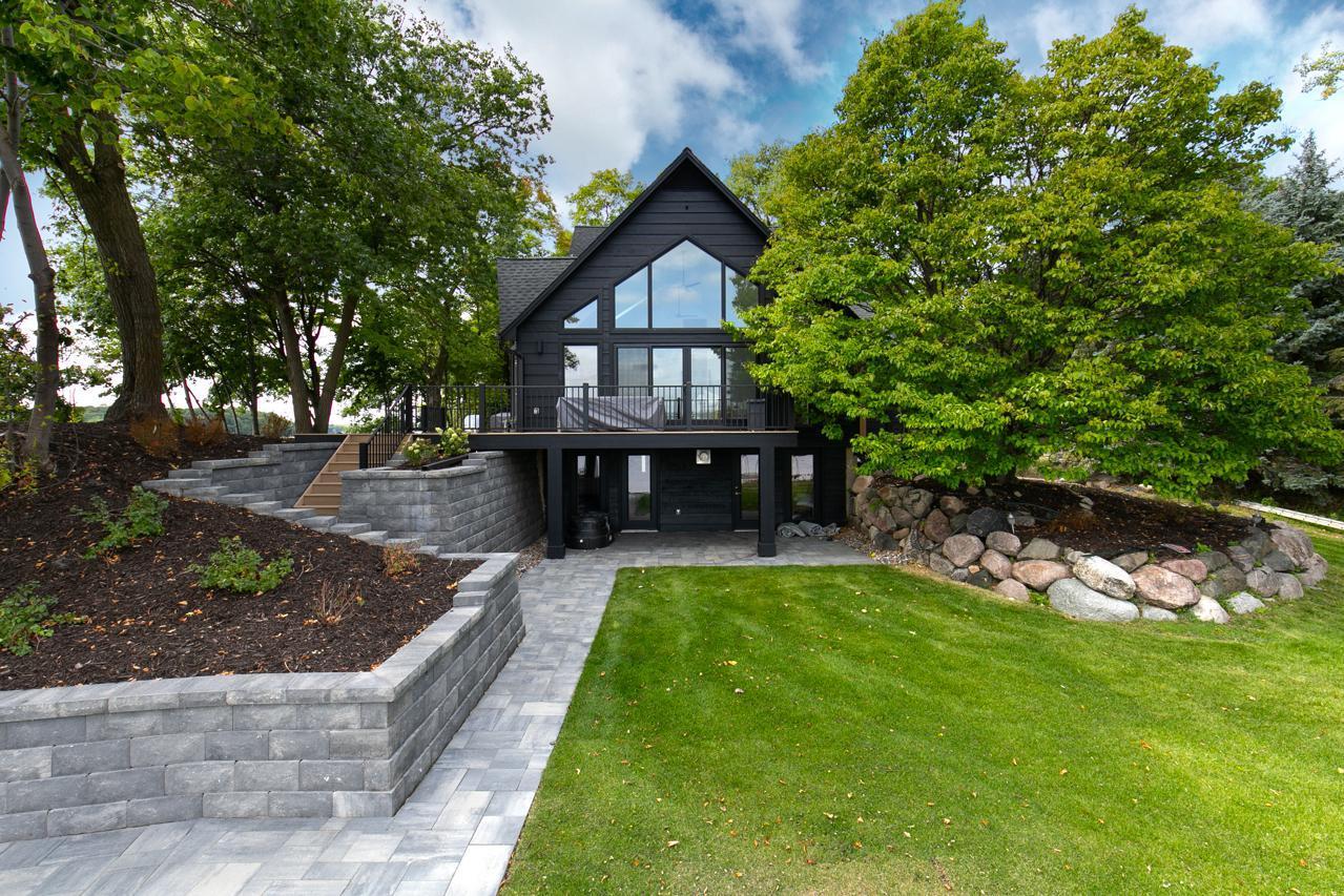 Walk out to the lake