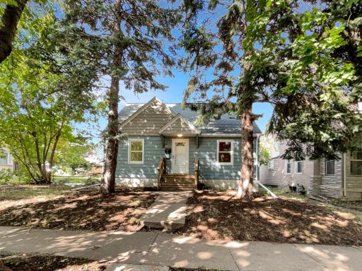 865 3rd Street E, Saint Paul, MN 55106
