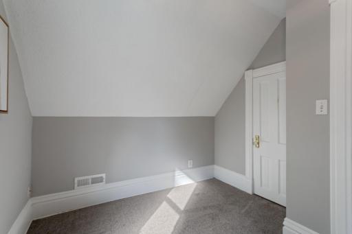 324 2nd Avenue S, South Saint Paul, MN 55075