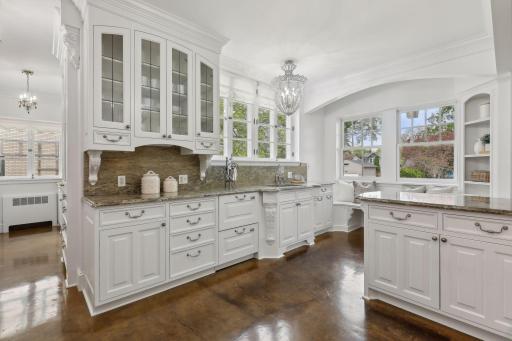 2029 Summit Avenue, Saint Paul, MN 55105