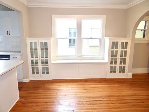 Built-In Window Seat w/Storage