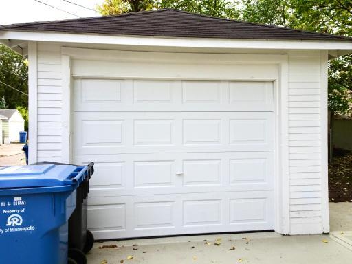 New overhead/service Doors