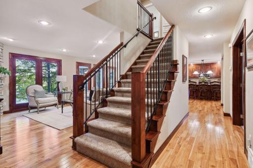 900 Brockton Lane N, Plymouth, MN 55447