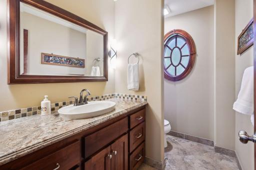 900 Brockton Lane N, Plymouth, MN 55447