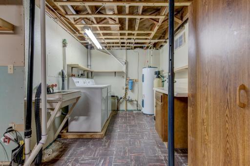 The laundry is located in the basement