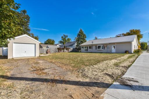 Great sized yard - plenty of room for gardening, landscaping, or outdoor furniture and entertaining