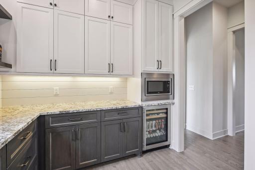 5046 Settlers Court, Independence, MN 55359