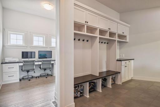 5046 Settlers Court, Independence, MN 55359