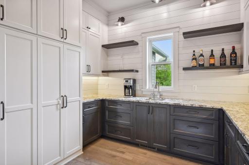 5046 Settlers Court, Independence, MN 55359