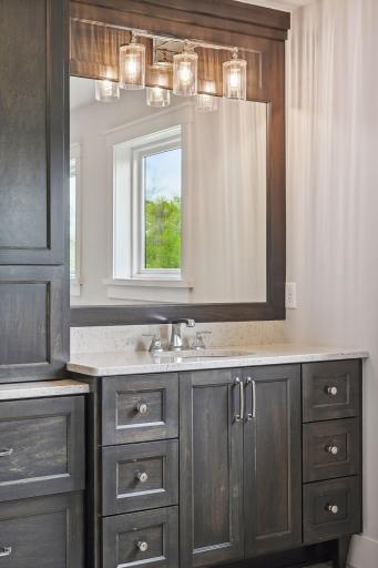 5046 Settlers Court, Independence, MN 55359