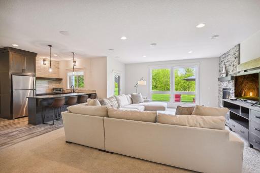 5046 Settlers Court, Independence, MN 55359