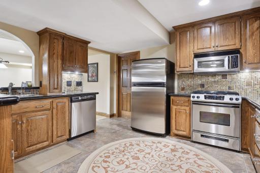 28065 Boulder Bridge Drive, Excelsior, MN 55331