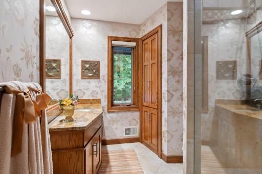 200 Black Oaks Lane, Plymouth, MN 55391
