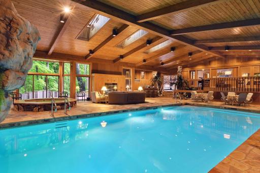 200 Black Oaks Lane, Plymouth, MN 55391