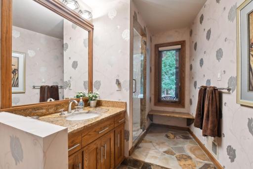 200 Black Oaks Lane, Plymouth, MN 55391