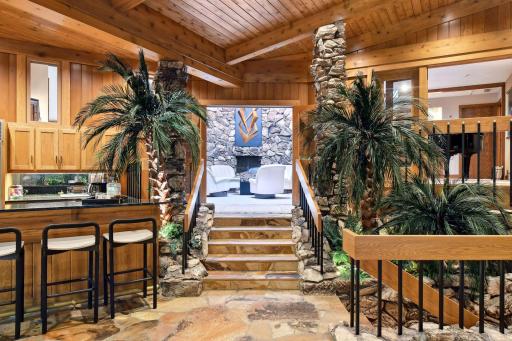 200 Black Oaks Lane, Plymouth, MN 55391