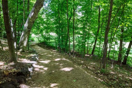 200 Black Oaks Lane, Plymouth, MN 55391
