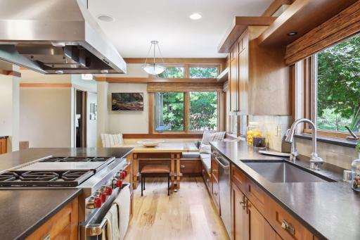 265 Hawthorne Road, Hopkins, MN 55343